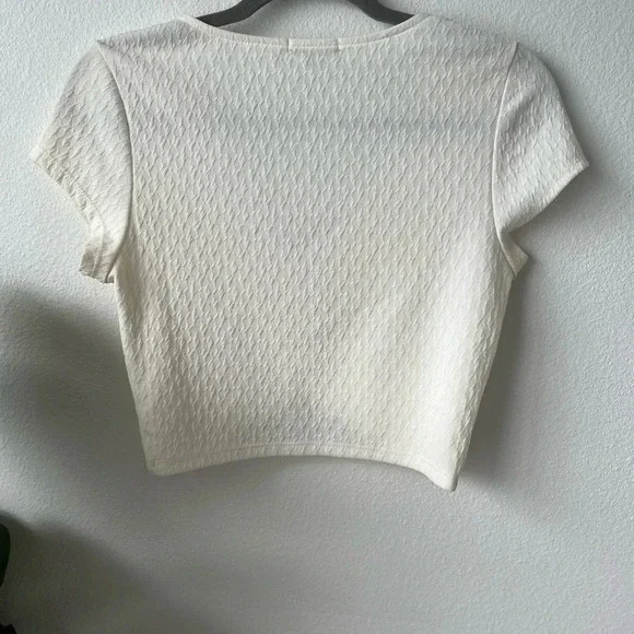 White Crop Top - Picture 4 of 4